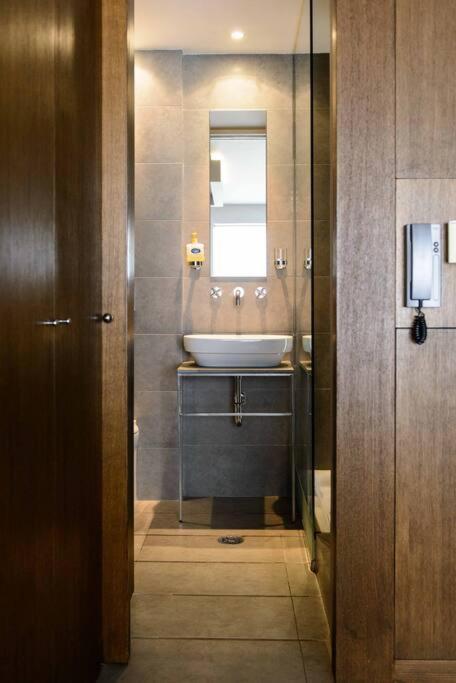 City Lux2Modern Apartment Next To Kerameikos Metro Athens Ngoại thất bức ảnh