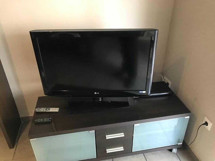 City Lux2Modern Apartment Next To Kerameikos Metro Athens Ngoại thất bức ảnh